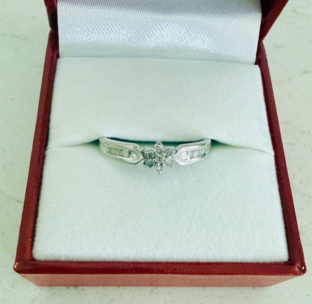 10K White Gold .24ct Diamond Cluster Baguette Ring Size 6.75 Genuine